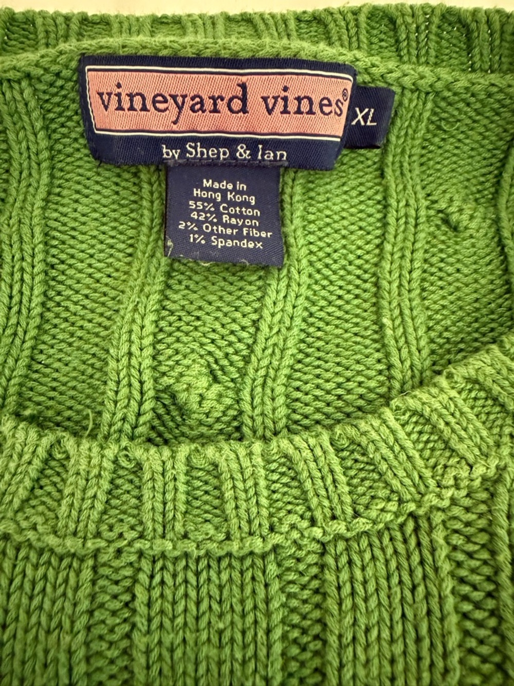 Vineyard Vines Women’s Cable Knit Sweater - Green. XL - Picture 2 of 6
